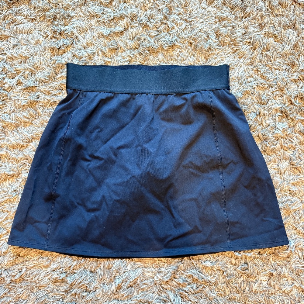 Aritzia Tna Action Tennis Skirt Mini in Size small